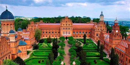 Chernivtsy State University 2.png