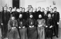 Archimandrite Alexei and preaching circle in Novgorod, 1912.jpg