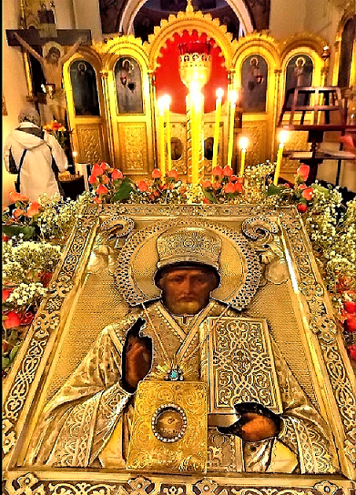 Saint NIcholas at Saint Nicholas Brussels 1.png