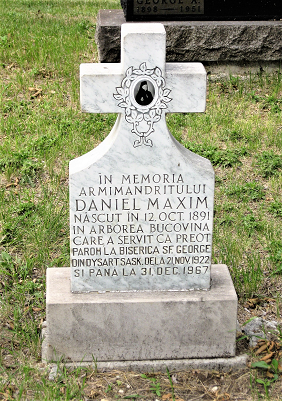 Headstone Archimandrite Daniil Maxim 1.png