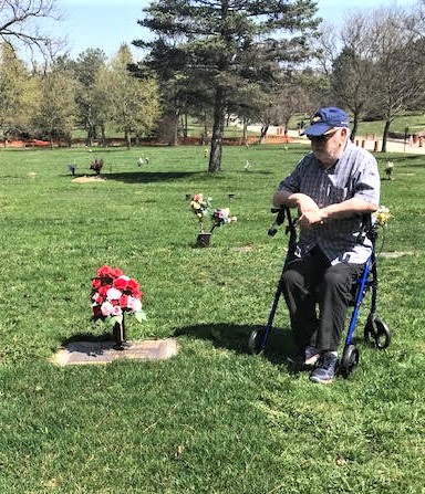 Alex by the grave 2023 1.jpg
