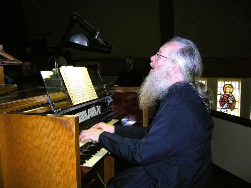 20060414 03 Bishop Seraphim plays for youth 2.JPG