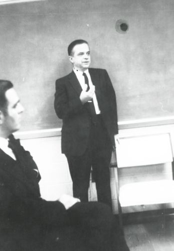 File:ProfessorSSVSpeaking 1.jpg