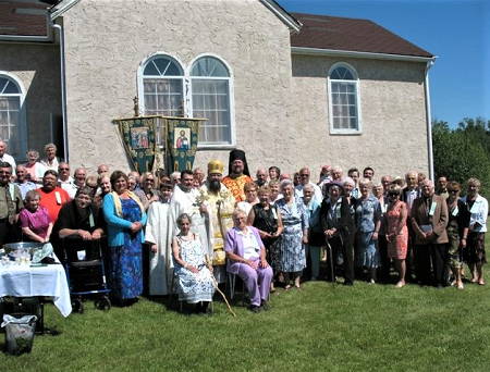 St Jphn the Baptist Horen Parishioners 2012 2.png