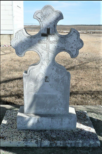 HOly Trinity Cemetery Cross 2.png