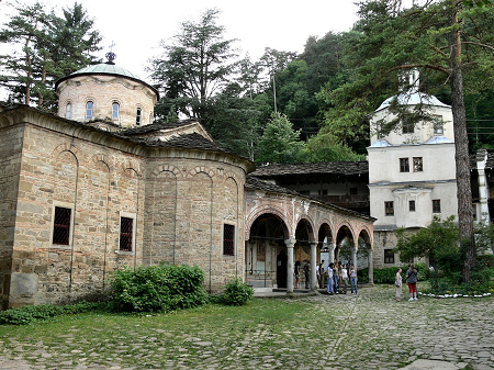 Troyan Monastery Bulgaria 2.png