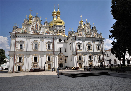 Dormition Cathedral, Kiev Caves Monastery 2.png
