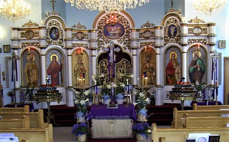 Saint Elia UOC Edmonton iconostas 2.png