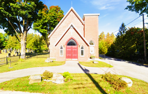 VirginOfDivieyevOrthodoxChurchRawdon 2.png