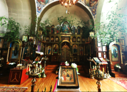 File:Holy Trinity Church Pentecost Altar 2.png