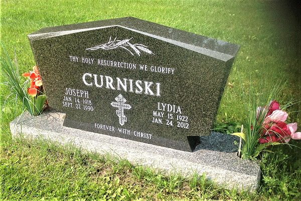 Curniski Grave Marker 2.png