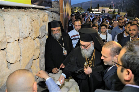Laying foundation stone 2.png