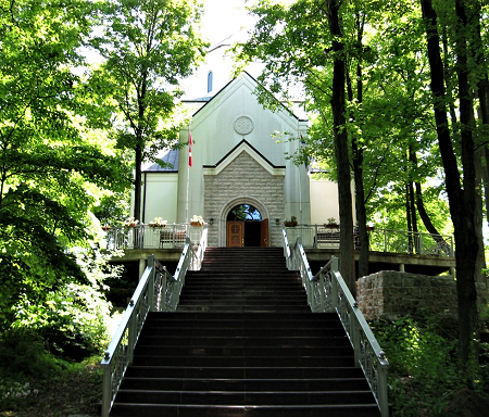 Holy Transfiguration Serbian Orthodox Monastery in Milton, Ontario 2.png