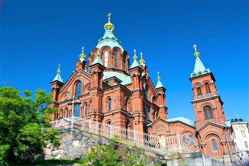 Uspensky Dormition Cathedral Helsinki 2.png