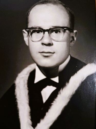 RobertKennaughGraduate 2.jpg