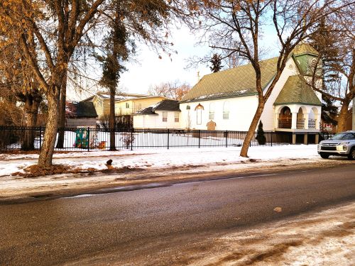 SaintVladimirChurchEdmontonFromWest 2.jpg