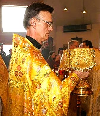 ArchpriestPaulLazorServing 1.jpg