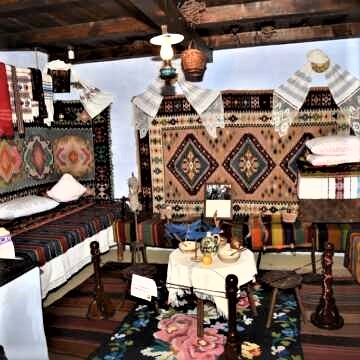 Patriarhul-Daniel-vizita-casa-memoriala-2 1.jpg