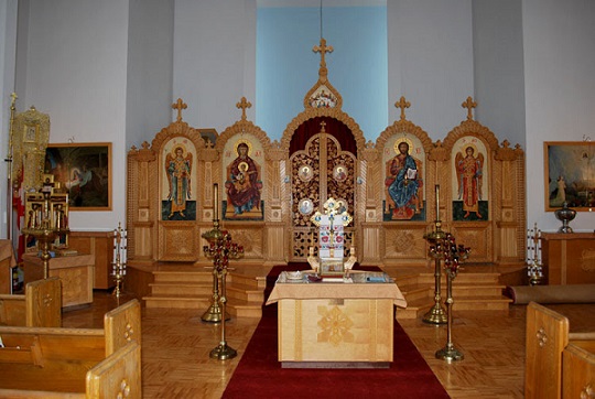 Holy Assumption UOC Ottawa interior S.jpg