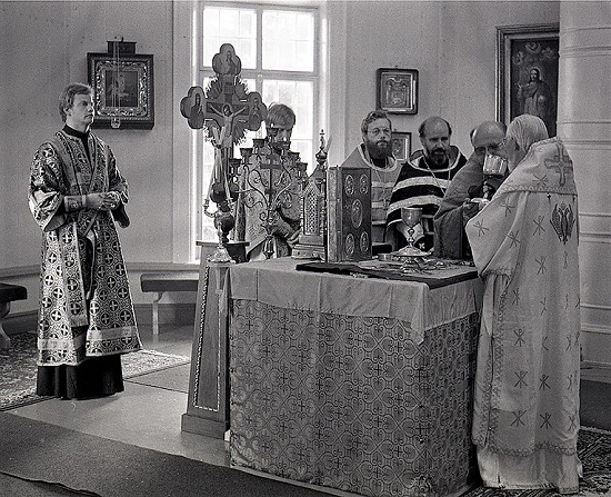 Priest Seraphim Finland (Archbisishop Paul, Dn Rauno) 2.png