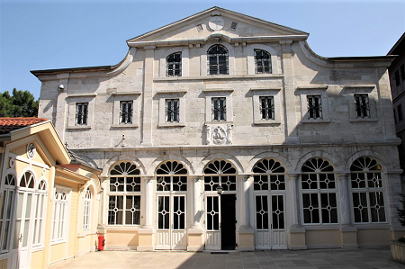 Cathedral of St. George, Istanbul 2.png