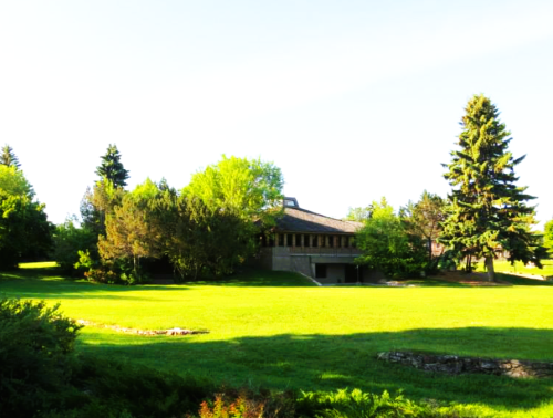 QueensHouseOfRetreatsSaskatoon 2.png