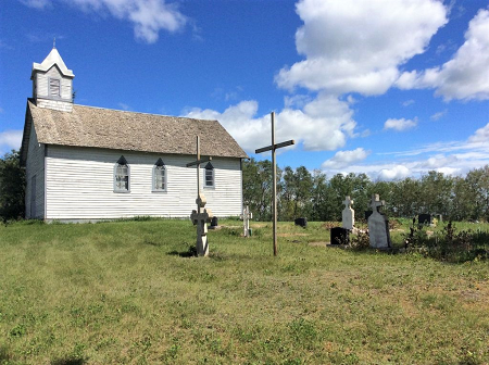 Holy Trinity R O Cemetery Pierceville SK 2.png
