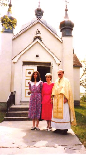 FatherBobDianneLaurelSaintNicholas.jpg