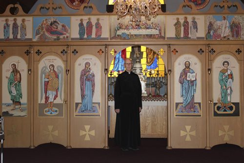 St George Romanian Winnipeg iconostas.jpg