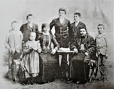 Family Priest Ioan Morusca 1.png