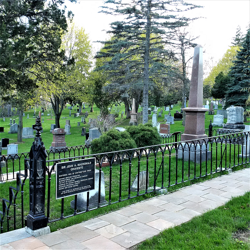 Sir John A Macdonald gravesight 1.png