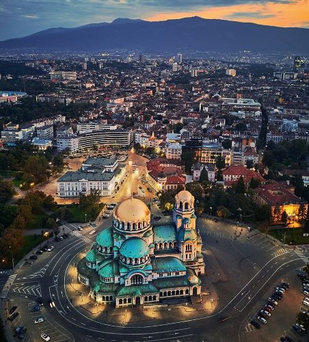 Cathedral Saint Alexander Nevsky Sofia 2.jpg