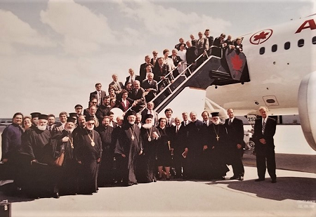 Patriarch Barholomew arrives in Toronto, 1998 2.png