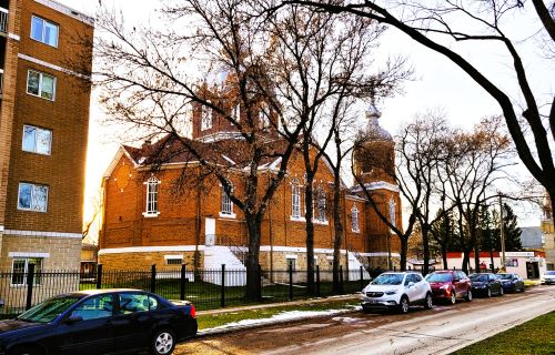 HolyProtectressWpgWithUkranianMillenniumVilla 2.jpg